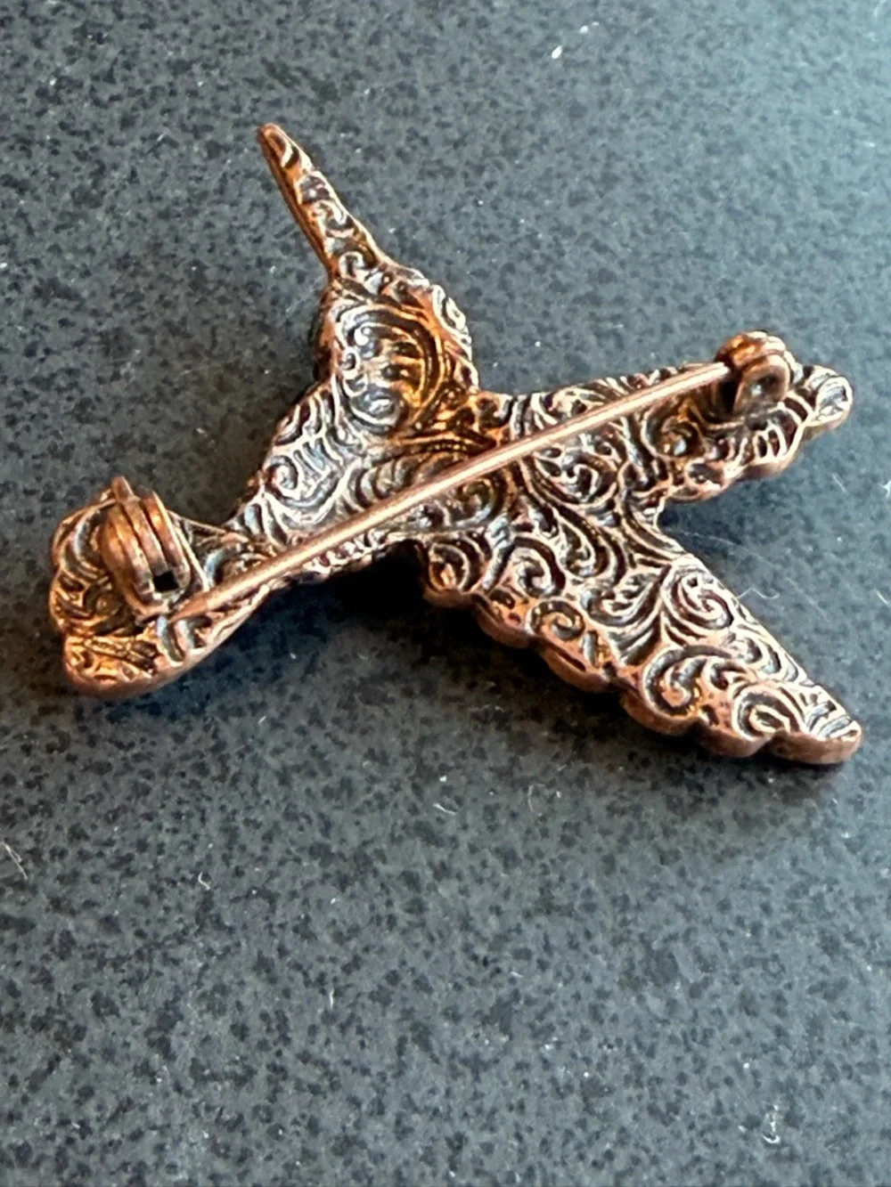 Hummingbird Brooch Pin, Multicolor‎ Rhinestone Pavé crystals with Filigree back